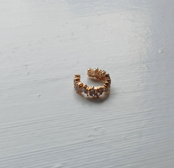 Dahlia Earcuff