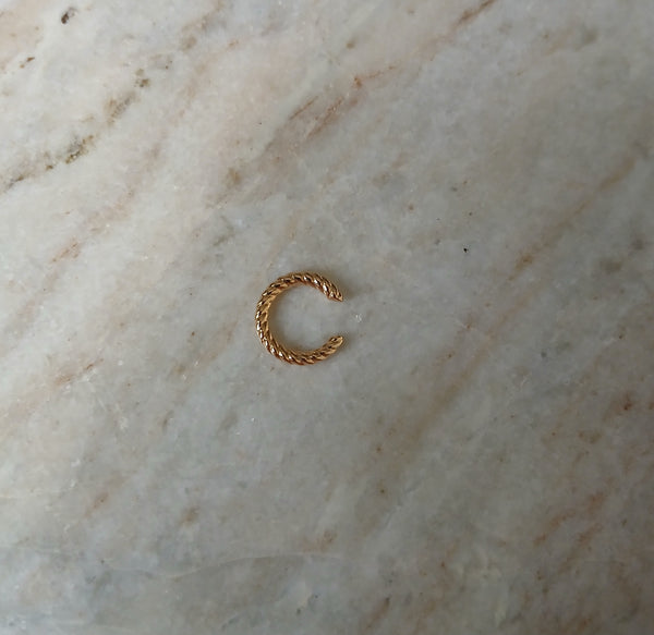 Amanda Earcuff