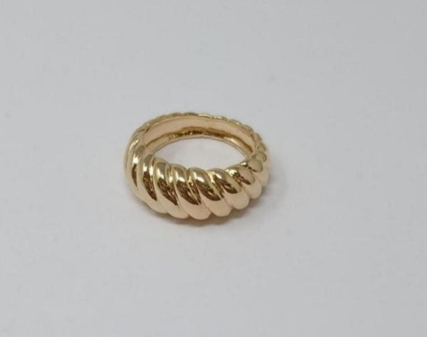 Haily Ring