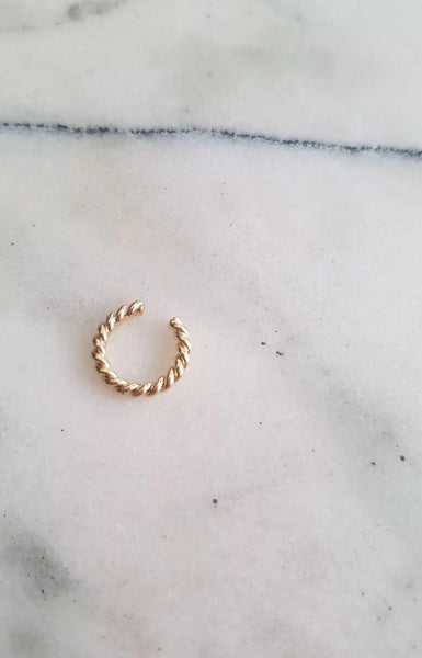 Amanda Earcuff